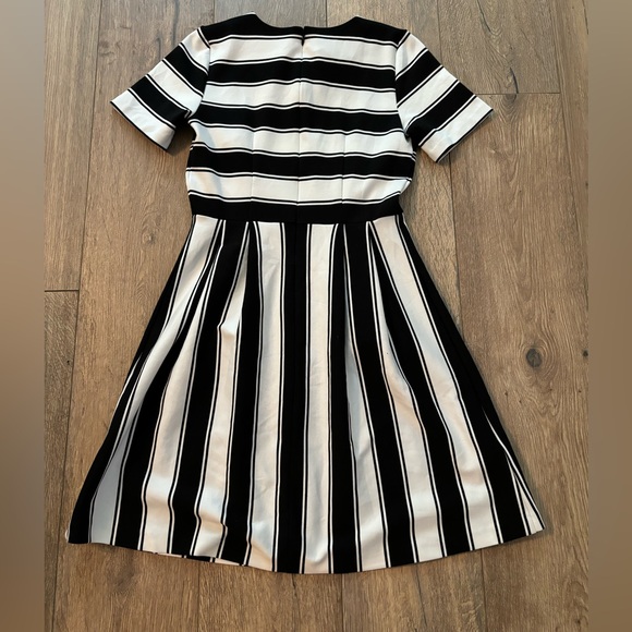 LOFT Striped Flare Black and White Dress 4P Petite Office Fit and Flare - Picture 14 of 15